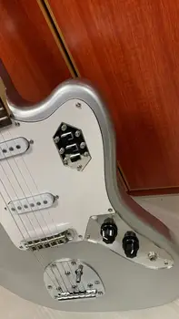 Bezmaksas transports jaunu Ķīniešu ģitāra Jaunais Jaguar modelis elektriskā ģitāra 628 mm string piķis